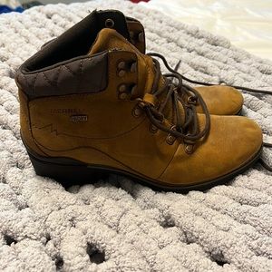 Heeled Merrell boots